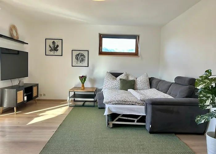 Bergblick Mit Terrasse & Nordkettenblick إنسبروك