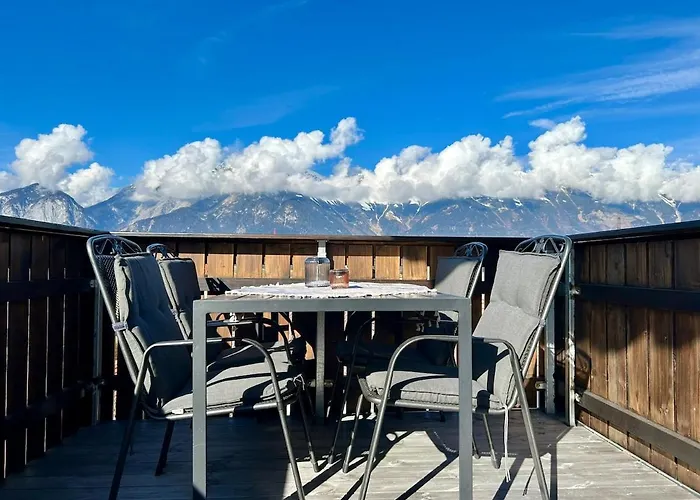 Bergblick Mit Terrasse & Nordkettenblick إنسبروك